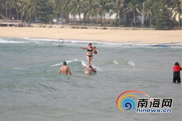 爷爷家里要修房子，让我出钱，我应该出吗？游戏画面